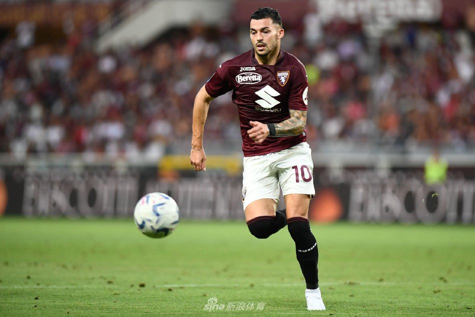 春节期间举 春节期间举