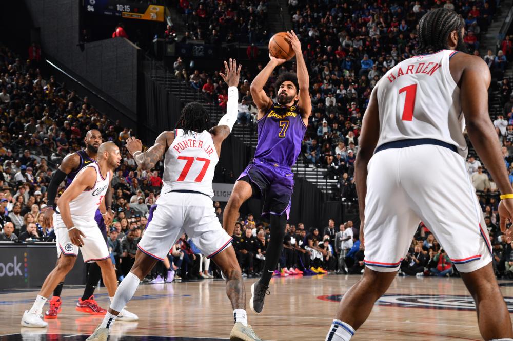 己在不同战 己在不同战