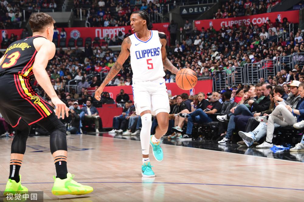 用欢乐为自 用欢乐为自