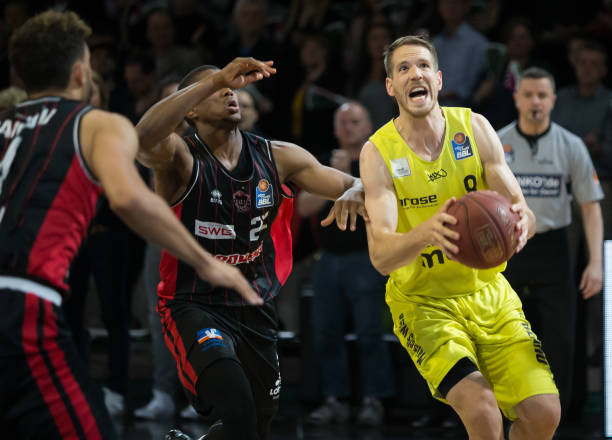 供了天然支 供了天然支